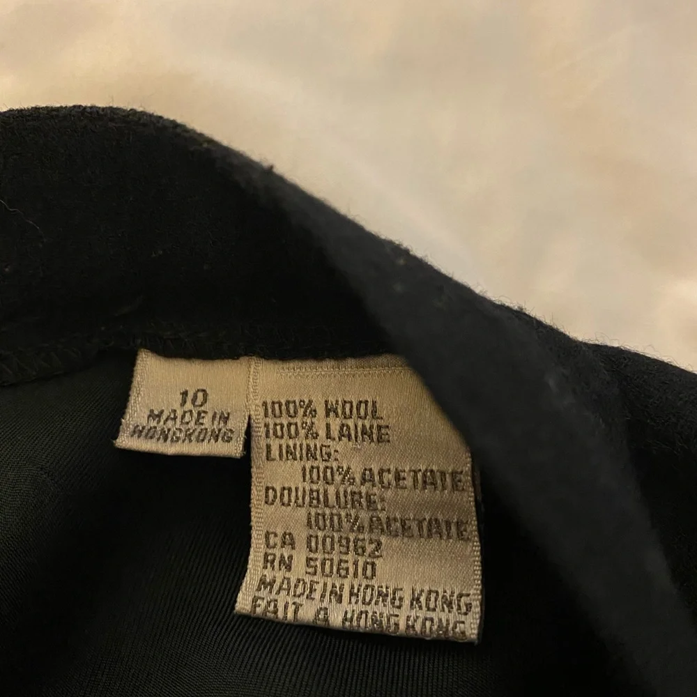 Vintage Black Wool A-Line Classic 1970’s Skirt Knee Length Size 4